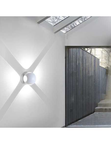 Applique da Parete Lampada LED Tonda 12W Angolo di Luce 120° 6500K Luce Fredda