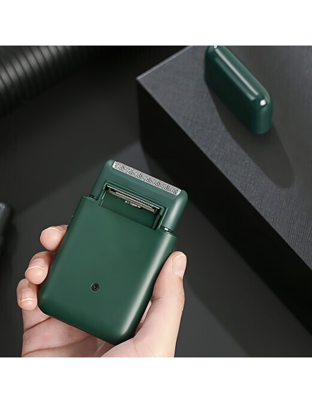 Rasoio Barba e Basette da Uomo Ricaricabile USB e Portatile Testina di Ricambio