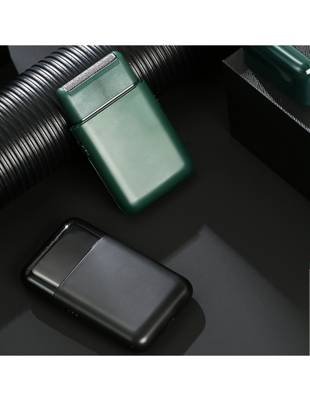 Rasoio Barba e Basette da Uomo Ricaricabile USB e Portatile Testina di Ricambio