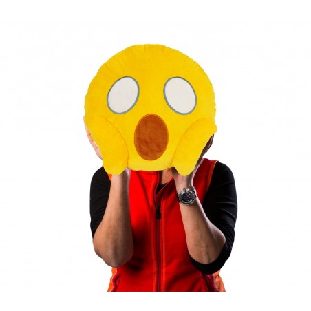 557315A Cuscino emoji viso che urla dalla paura colore giallo ø 30 cm circa