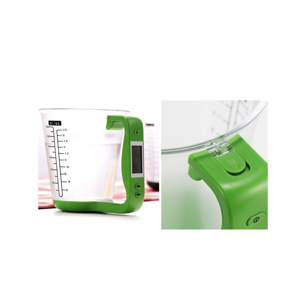 Caraffa con bilancia digitale pesa ingredienti...