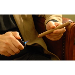 Accendino color acciaio mega pocket a gas antivento pipe... 2