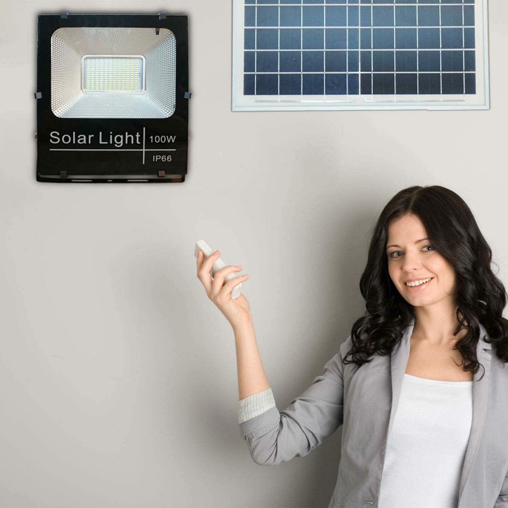 Faro 100W led fredda energia solare 011100 con...