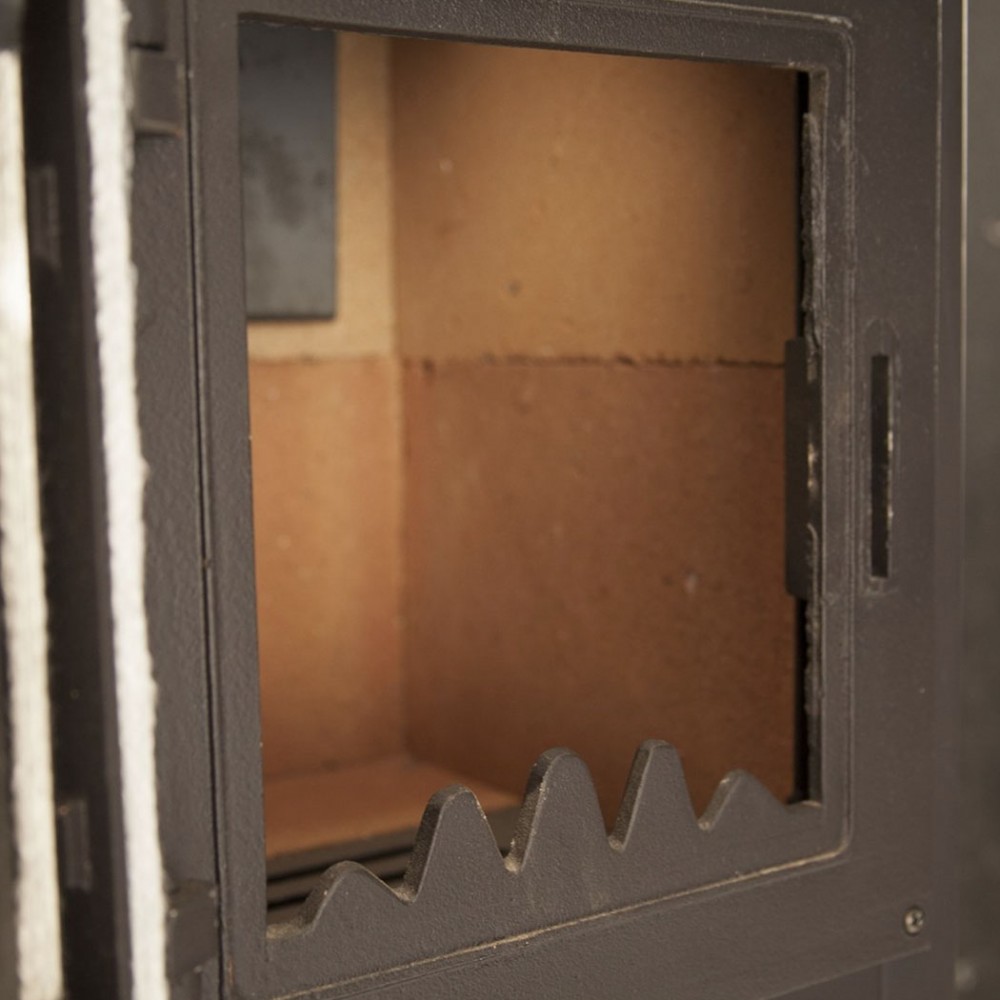 Stufa a legna EASY LUX 7 KW con vano portalegna...