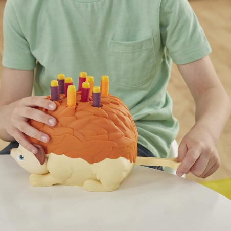 Hasbro Pierino il porcospino gioco da tavolo 609901 con dado e dardi