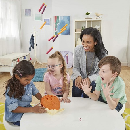 Hasbro Pierino il porcospino gioco da tavolo 609901 con dado e dardi