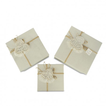 Set da 3 scatole regalo quadrate in juta art. 191008 con decorazione fiori