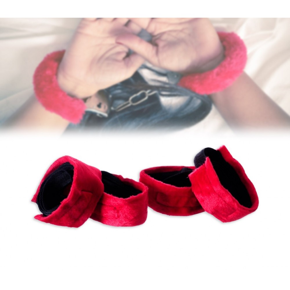 Set di 4 accessori sadomaso sexy Premium gioco bondage di coppia rosso con manette e mascherina in velluto 