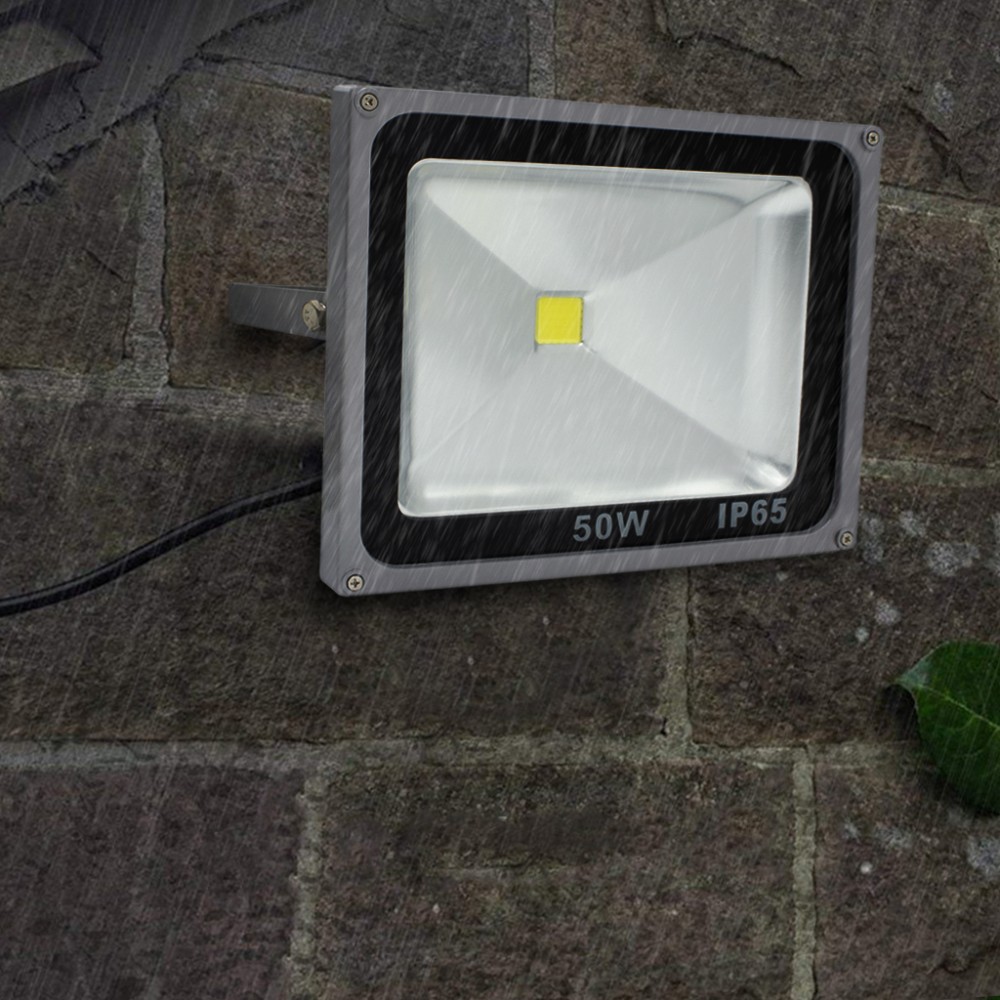 Faro led 50w a luce fredda con staffa a 120° di...
