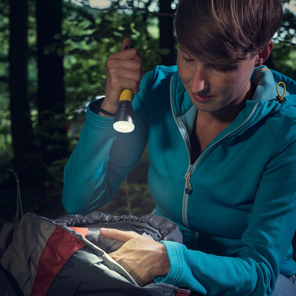Torcia LED Varta Outdoor Sports Lampada 5W...