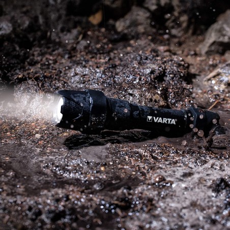 Torcia LED VARTA Indestructible F20 Pro LED Luce Tascabile a Batteria 350 lumen