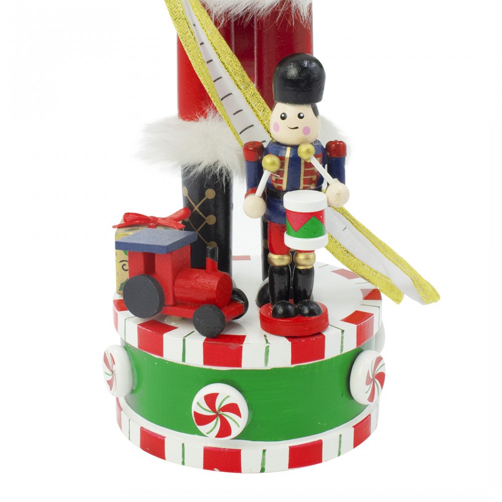 Soldato schiaccianoci di Natale con calendario...