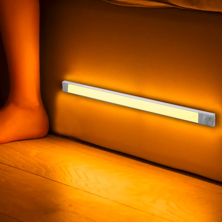 Striscia 38 LED Luce Calda per Armadio 48cm Ricaricabile USB Sensore Movimento