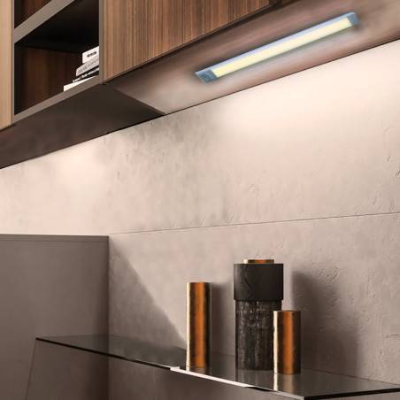 Striscia 28 LED Luce Naturale da Armadio 38cm Ricaricabile USB Sensore Movimento