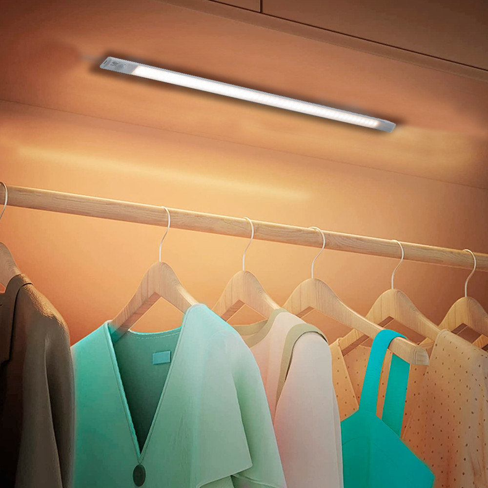 Striscia 38 LED Luce Naturale da Armadio 48cm...