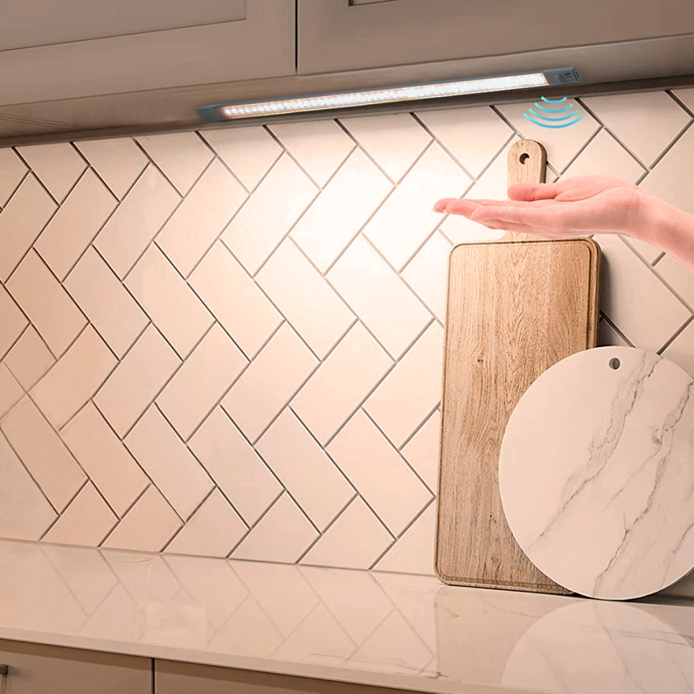 Striscia 28 LED Luce Calda per Armadio 38cm...