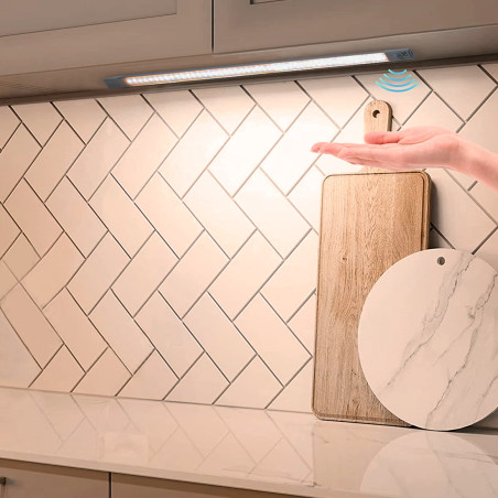 Striscia 38 LED Luce Calda per Armadio 48cm Ricaricabile USB Sensore Movimento