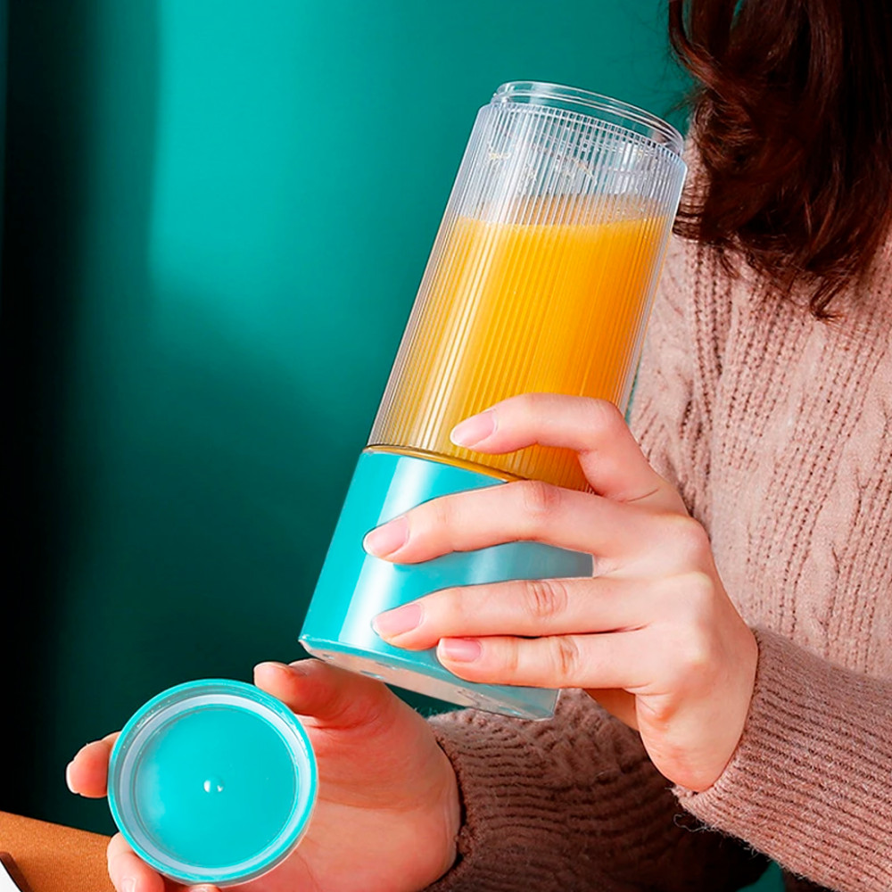 Mini Spremiagrumi Portatile Ricaricabile...